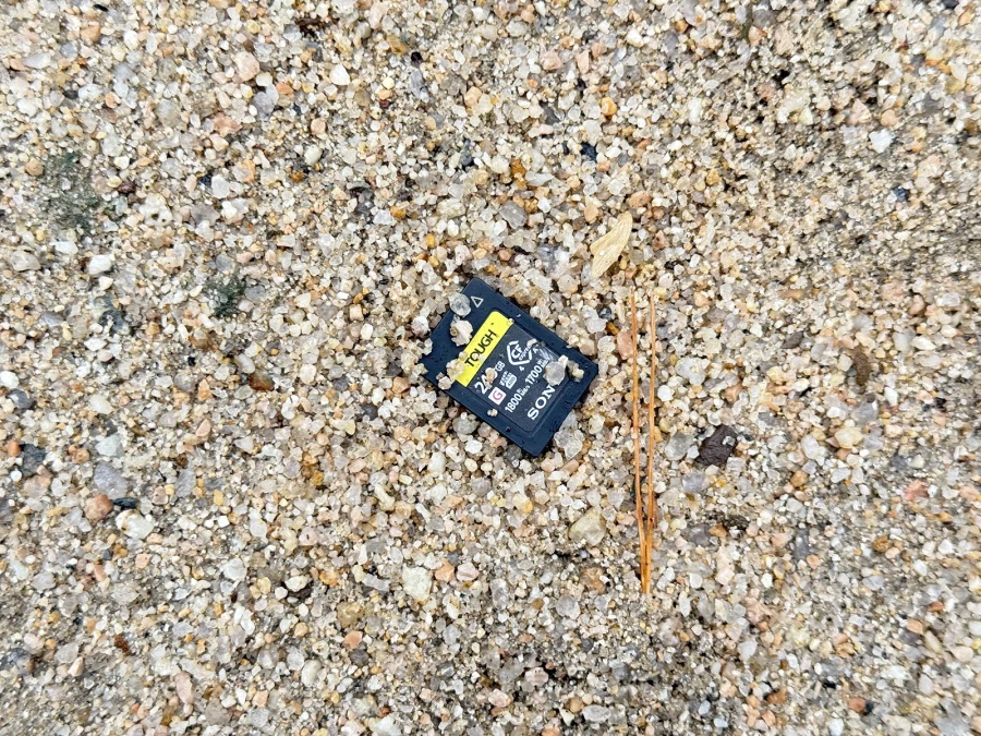 하루를 믿고 맡길 수 있는 메모리 카드, 소니 터프 CEA-G240T_10.webp