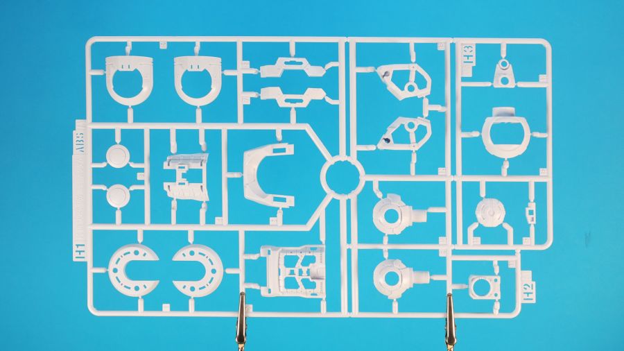 PG 언리쉬드 뉴 건담 런너 사진_11.jpg