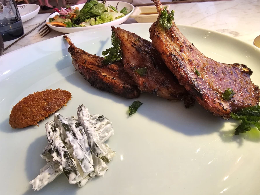 호치민 먹방_2.webp