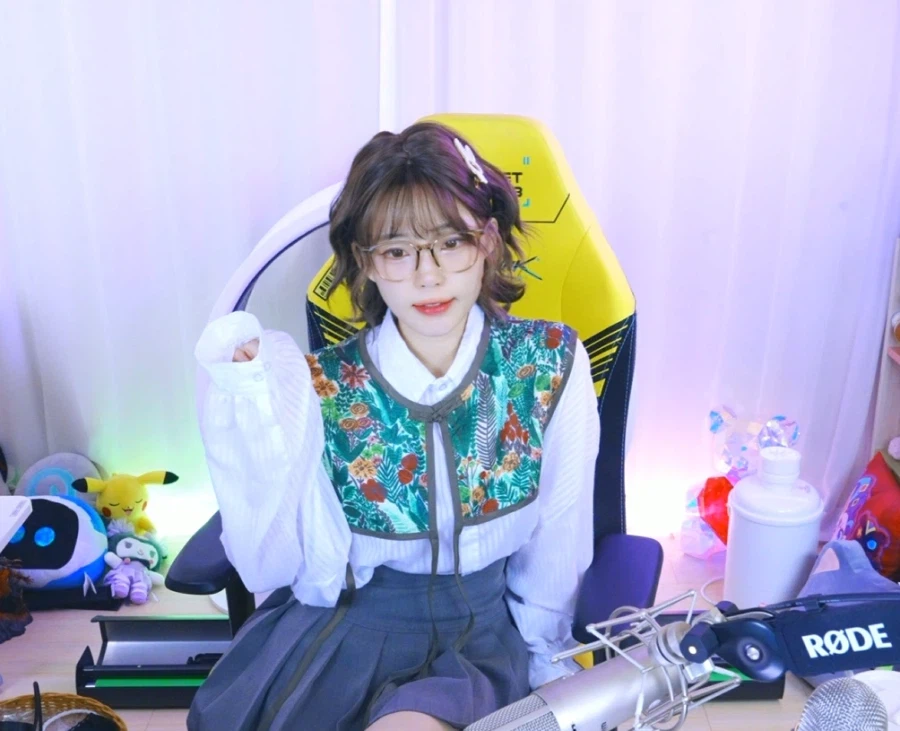 새봄TV] 명일방주:엔드필드 스토리 읽어주는여자+동의하고싶어 게임_2.webp