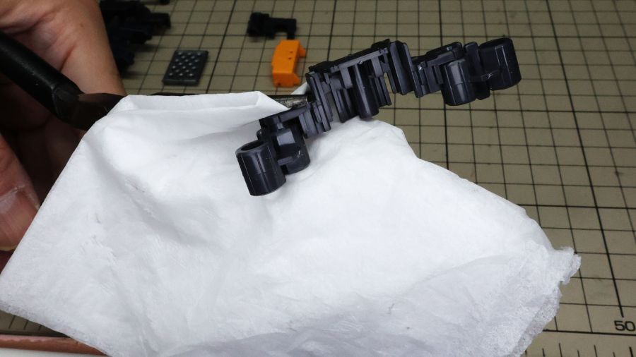 PG 언리쉬드 뉴 건담 장갑 & 무장 조립 과정 사진 (스크롤 주의)_164.jpg