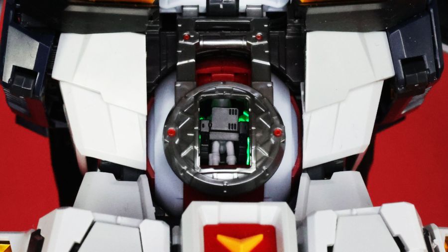 PG 언리쉬드 뉴 건담 롤아웃 포징 사진_38.jpg