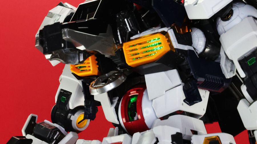 PG 언리쉬드 뉴 건담 롤아웃 포징 사진_80.jpg