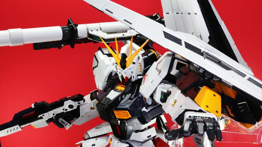 PG 언리쉬드 뉴 건담 롤아웃 포징 사진_97.jpg