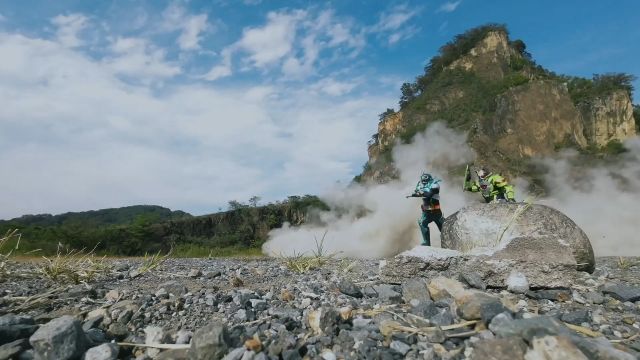 [가면라이더 갓챠드 & 기츠] 바보들의 행진_29.jpg