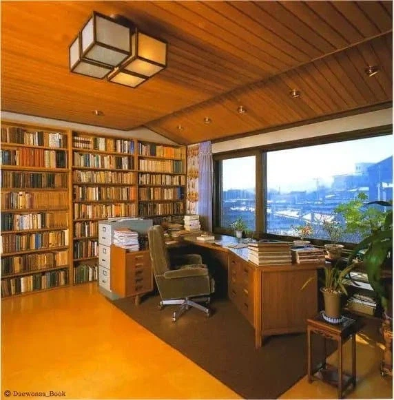 싱글벙글 80년대 부잣집 내부_9.webp