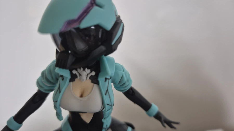 보드 타는 여자_4.webp