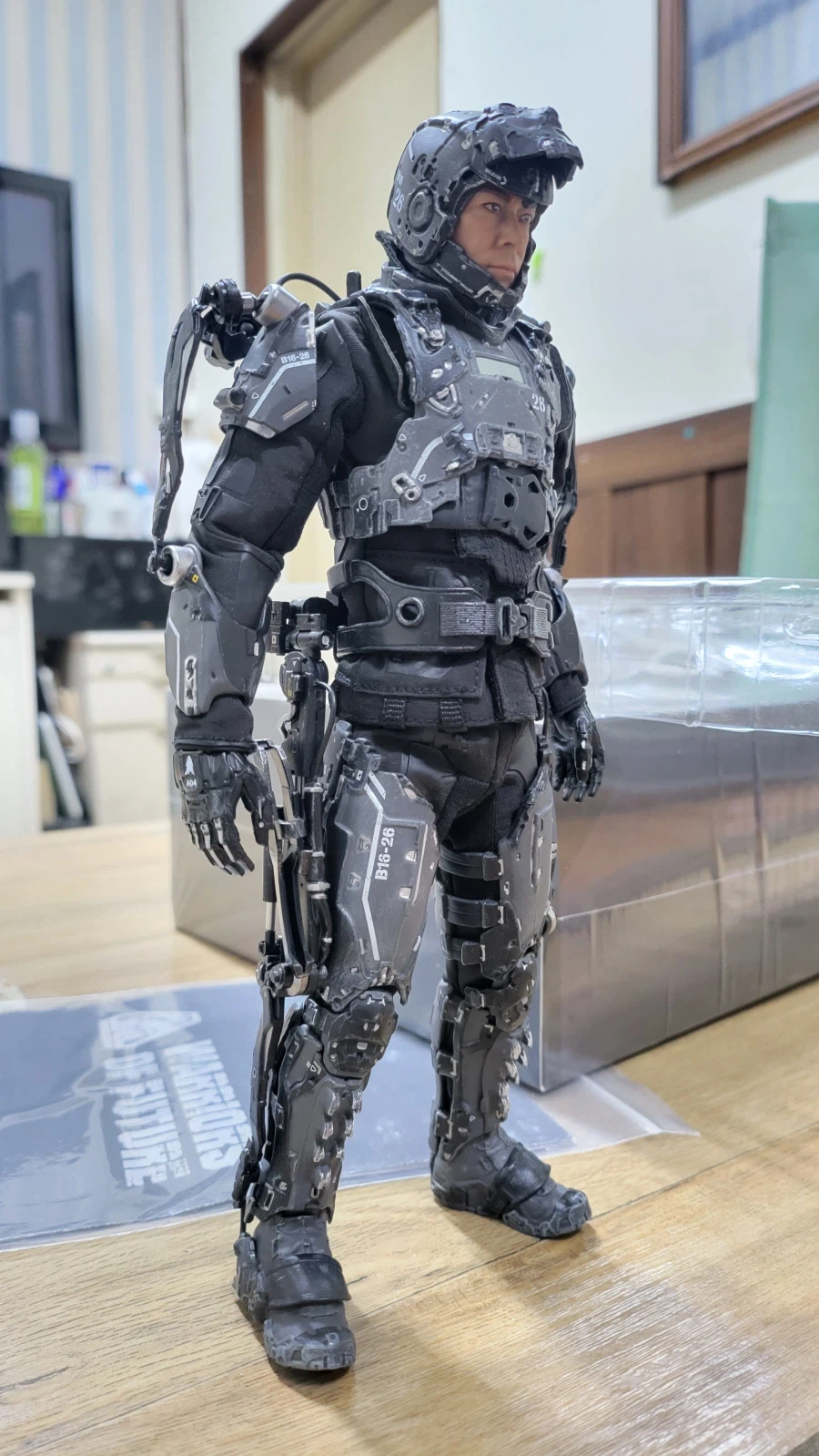 gong x popmart 미래전투 "타일러"_6.webp