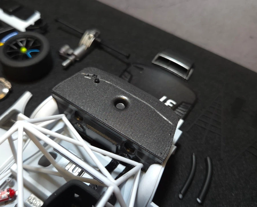 [Nunu] 가장 강력한 BMW 1/24 M4 GT3 2022 챔피언 머신 완성_33.webp