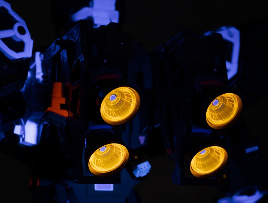 PG 언리쉬드 뉴 건담 해외 리뷰: 본체편 (스크롤 주의)_45.jpg