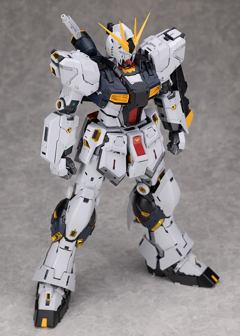 PG 언리쉬드 뉴 건담 해외 리뷰: 본체편 (스크롤 주의)_88.jpg