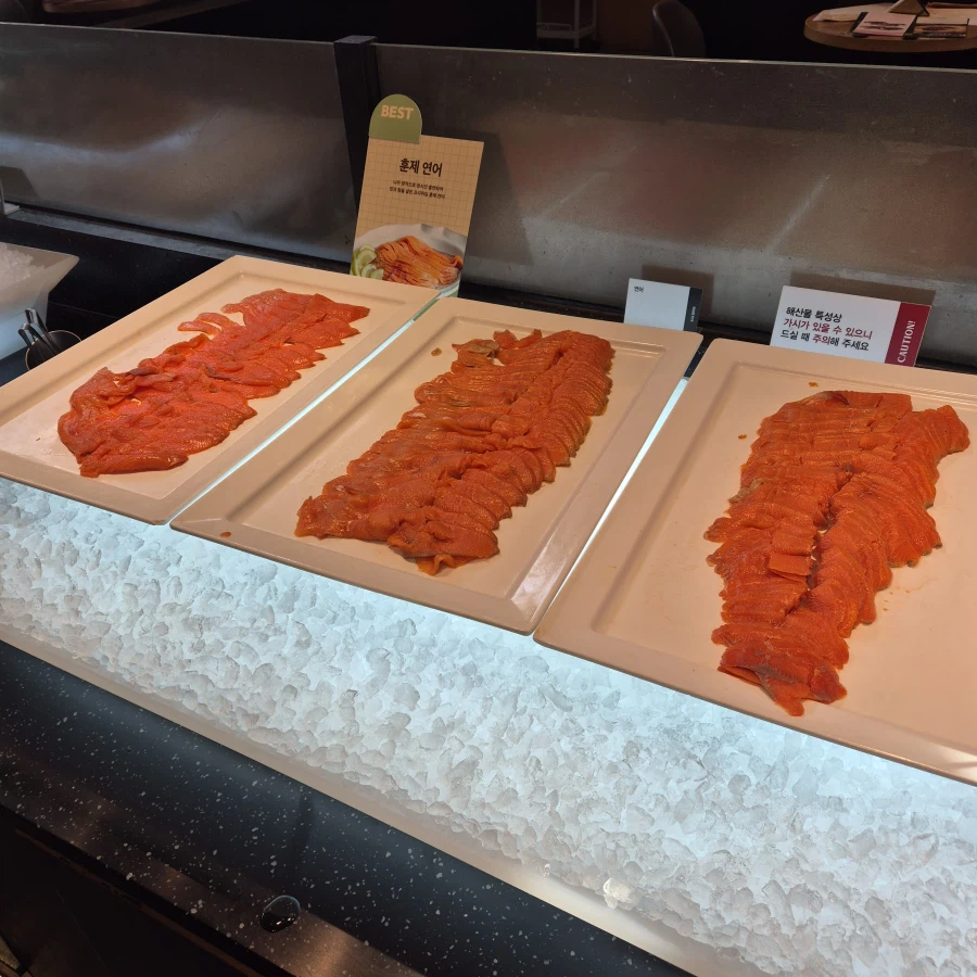 빕스) 2026 딸기시즌_8.webp