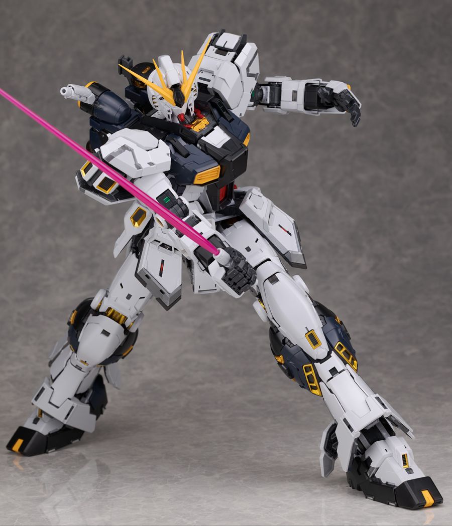 PG 언리쉬드 뉴 건담 해외 리뷰 2: 기믹 & 무장편_66.jpg