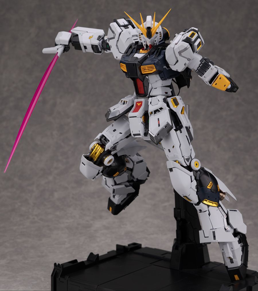 PG 언리쉬드 뉴 건담 해외 리뷰 2: 기믹 & 무장편_69.jpg