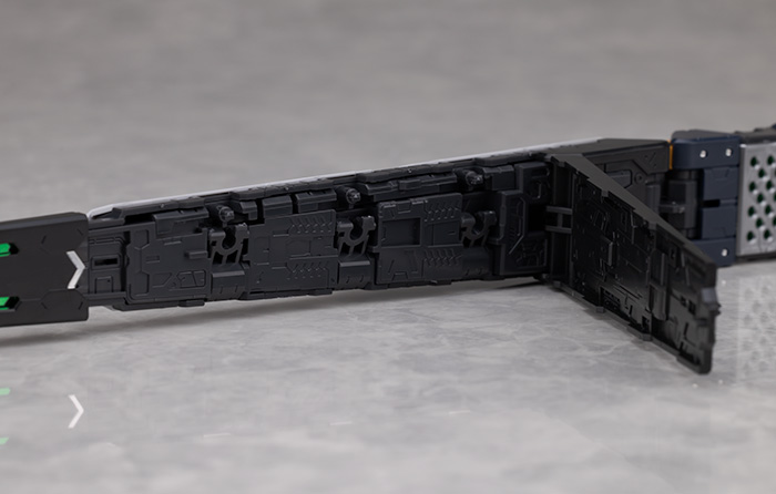 PG 언리쉬드 뉴 건담 해외 리뷰 2: 기믹 & 무장편_81.jpg