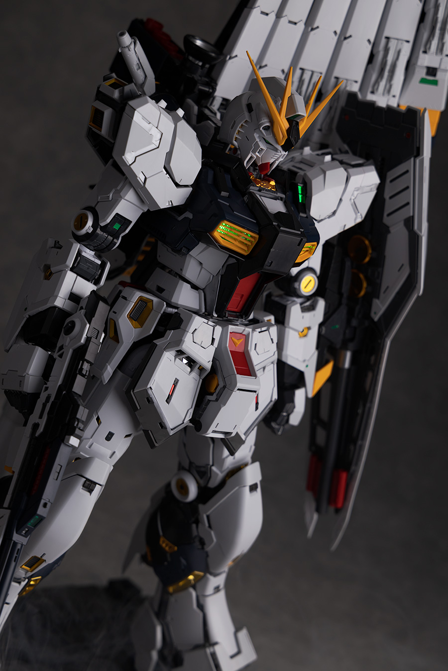 PG 언리쉬드 뉴 건담 해외 리뷰 2: 기믹 & 무장편_96.jpg