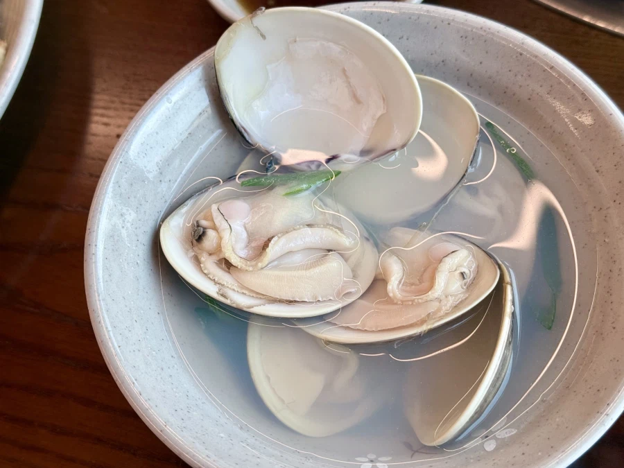 감칠맛 폭발 백합칼국수_3.webp