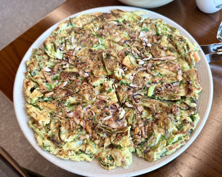 감칠맛 폭발 백합칼국수_6.webp