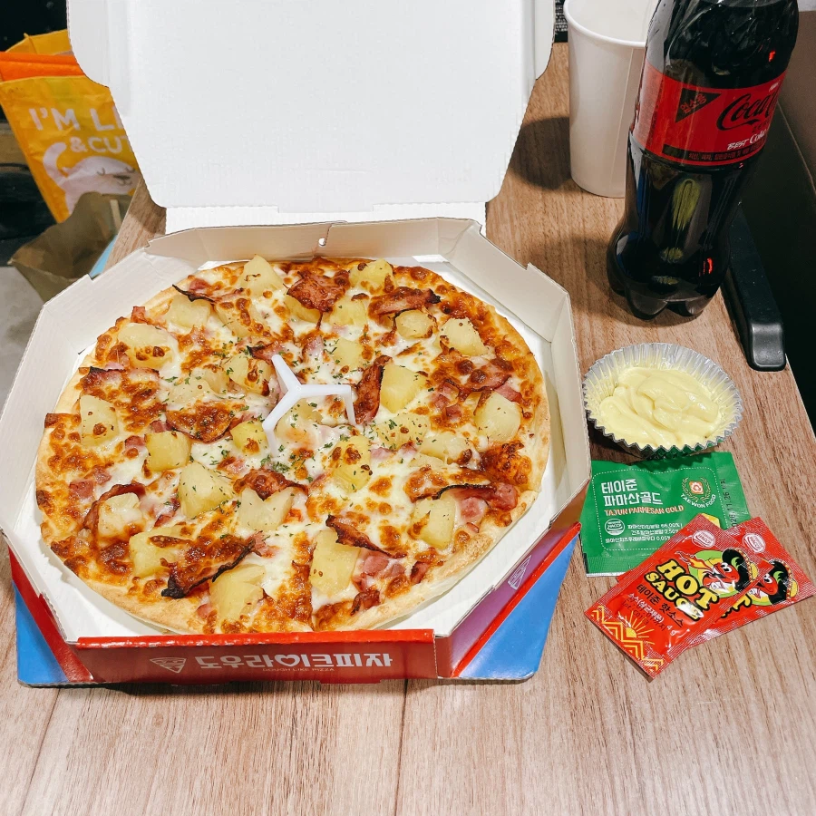 돼억시니) 점심에 먹은 하와이안 피자_2.webp