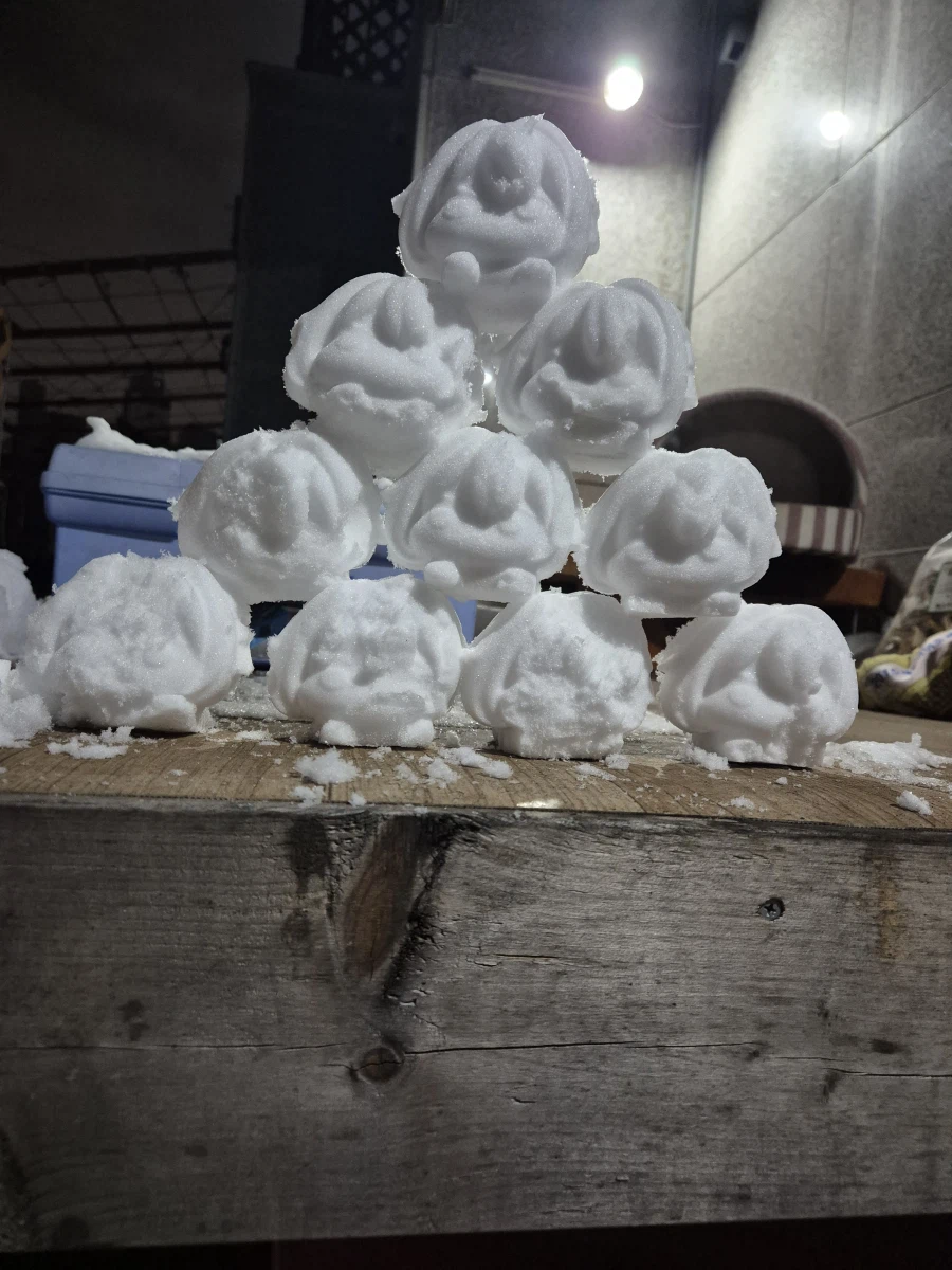 다음 겨울까지 못쓸지 모르는 도로롱 눈집게_1.webp