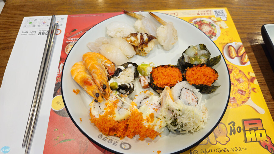 집밥 먹는게 귀찮아서 동네 초밥 뷔페 갔다왔네요.._26.jpg