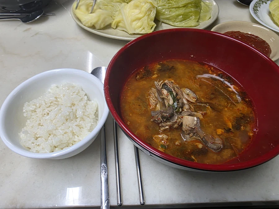 직장에서 3천원씩 걷어서 해먹는 점심 양배추제육쌈밥_8.webp