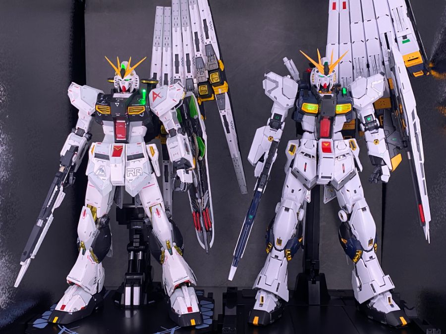 PG 언리쉬드 뉴 건담 포징 + 메탈 스트럭처 나열 사진_19.jpg