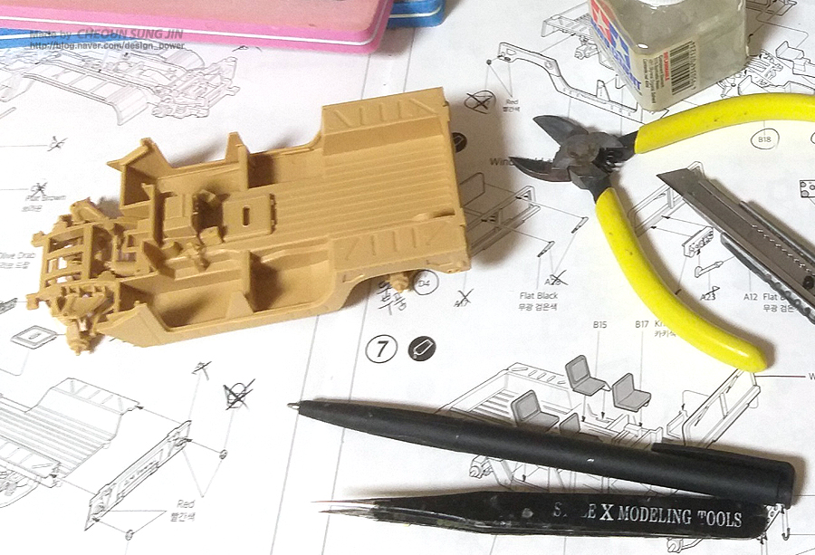 M966 Tow Missile Carrier 아카데미 프라모델_4.jpg