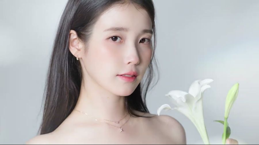 [제이에스티나] BREEZE with IU_1.jpg