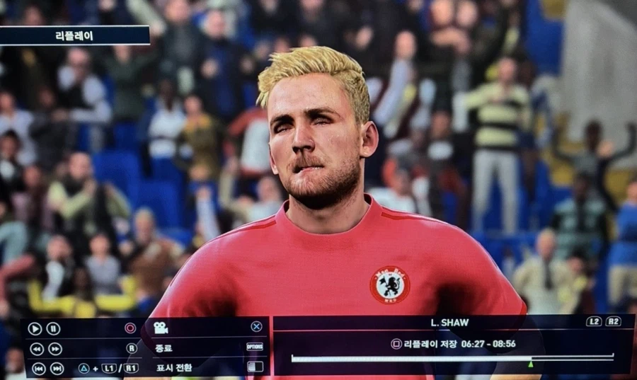 PS4) 위닝2019, 방금 솟구쳐넣은 헤딩골 (vs 맨유)_10.webp