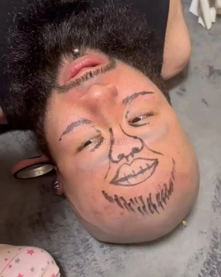 이게 그 뒤집어 보면 달라 보이는 얼굴 그림인가???_5.webp