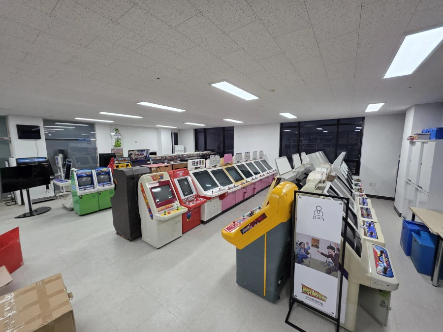 수집하던 오락 기통들을 한 곳에 모아봤습니다_11.webp