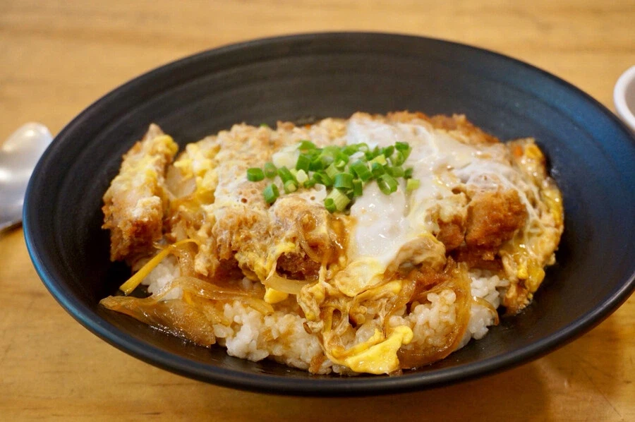 한국에서 가츠동 주문 했을 때 흔히 벌어지는 참사.jpg_1.webp