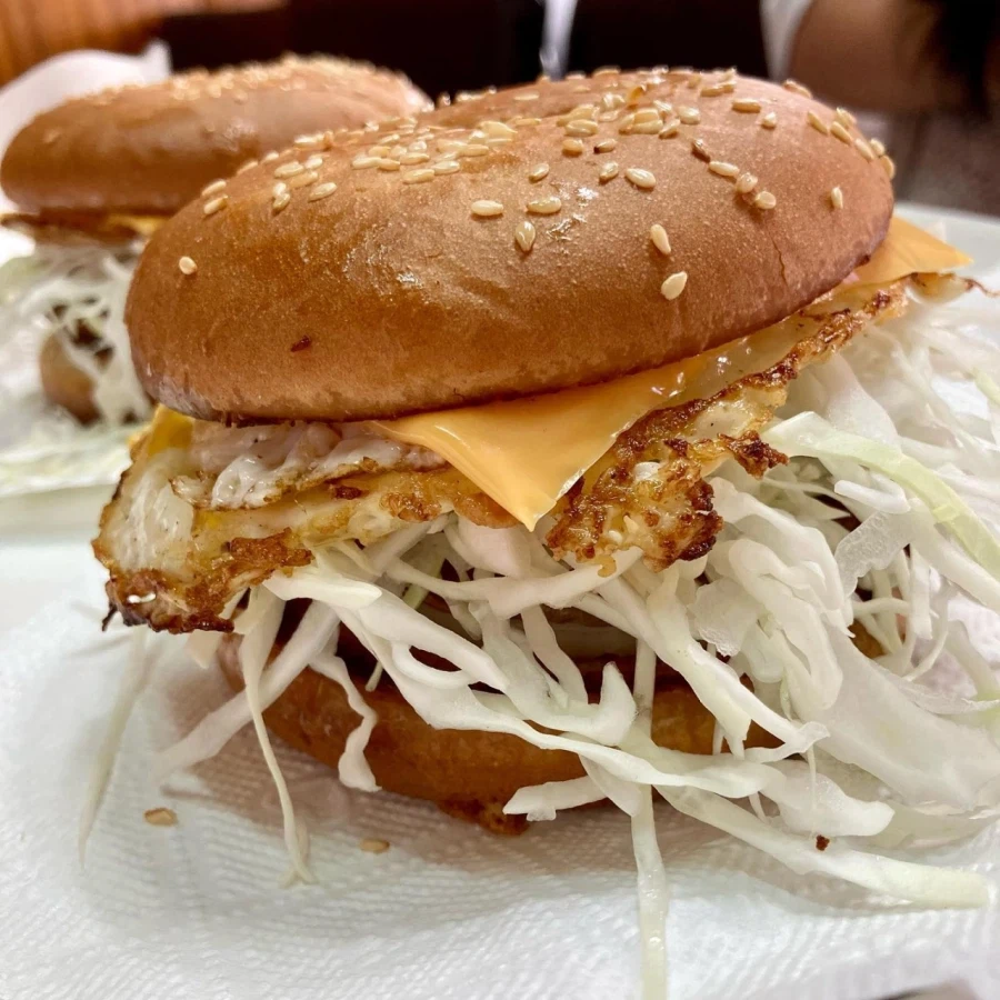 한국만의, 자체 햄버거 80년 역사.._7.webp