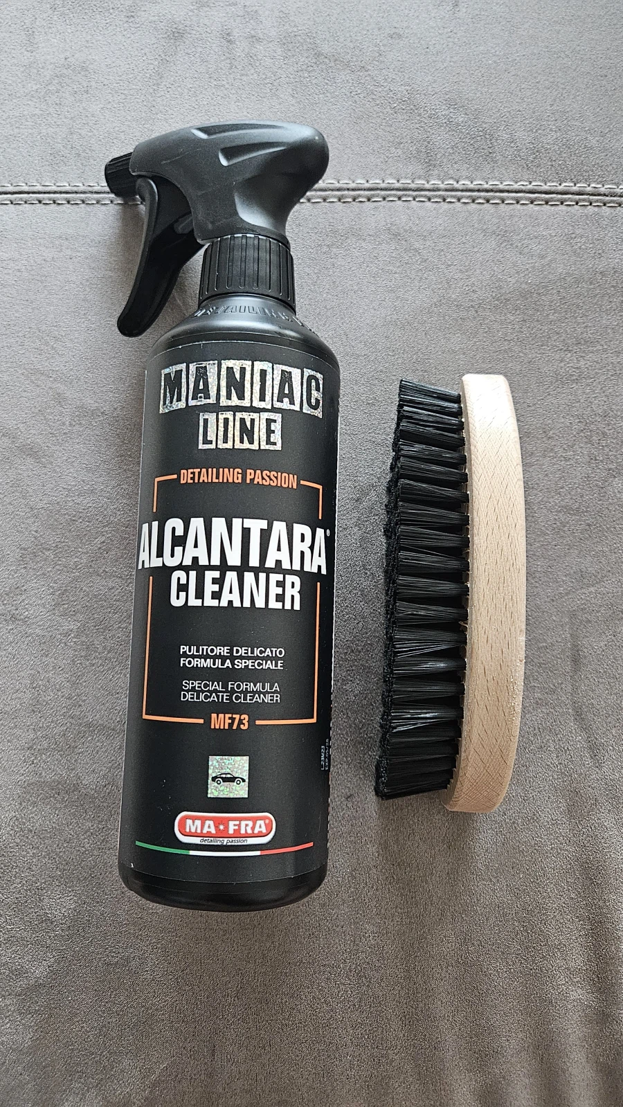 알칸타라 스티어링휠 세척하기_3.webp