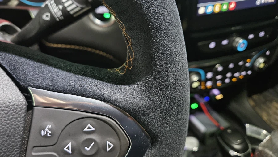 알칸타라 스티어링휠 세척하기_6.webp