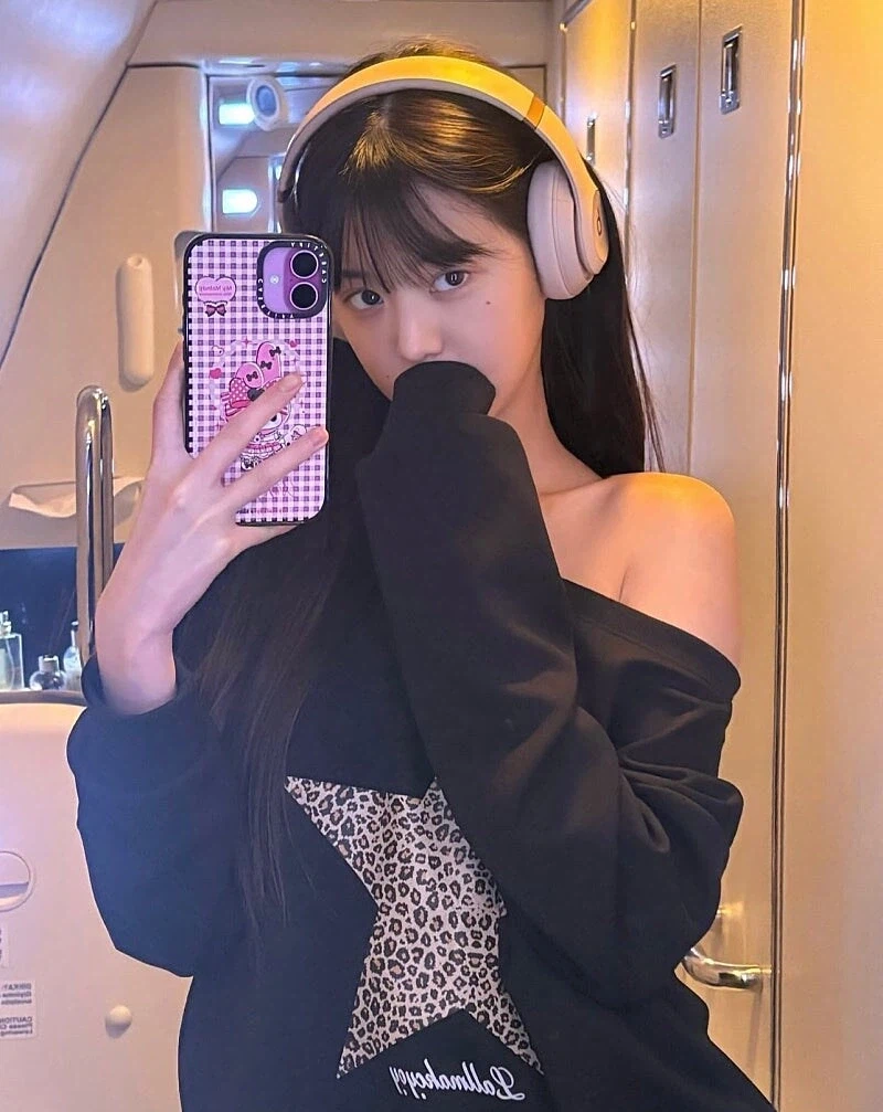 쌩얼 공개한 장원영.jpg_1.webp