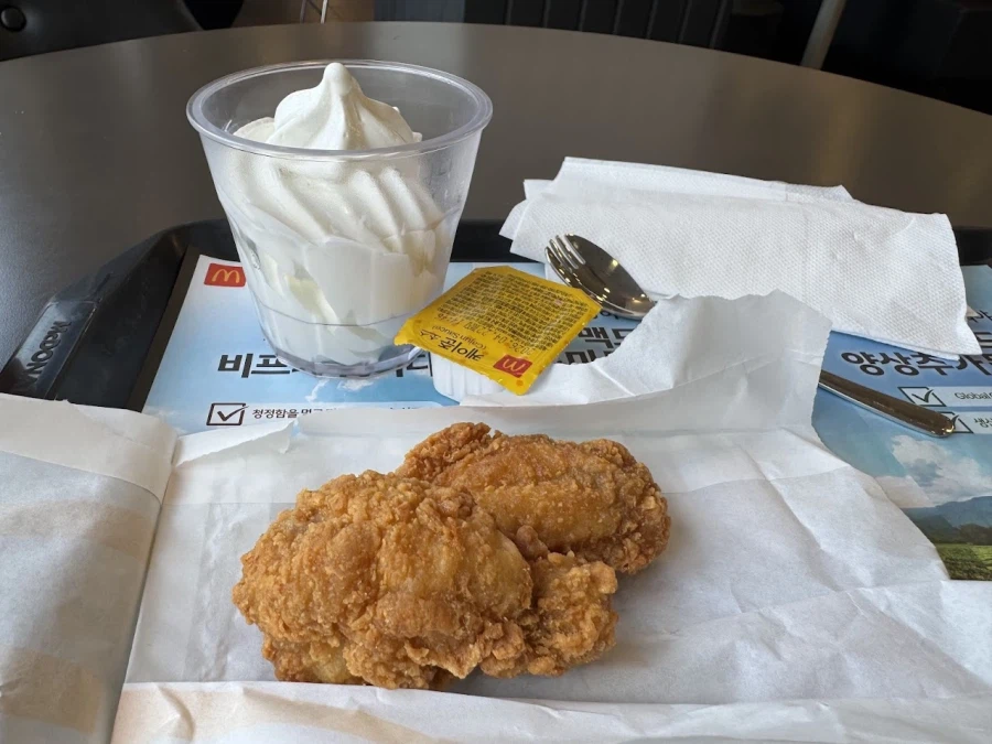 명절엔 맥도날드랑 KFC_4.webp