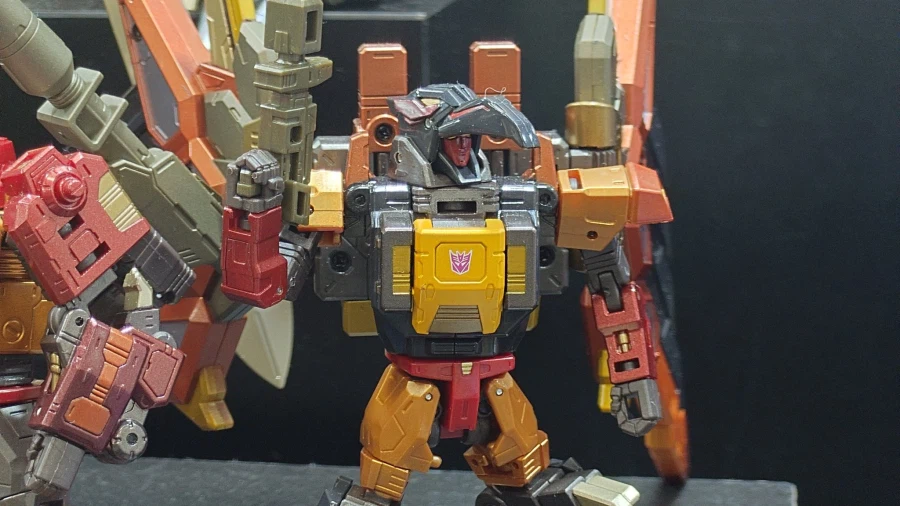 [타카라토미] 트랜스포머 강철기신 프레데킹 터치앤트라이 다리 가동 영상_3.webp