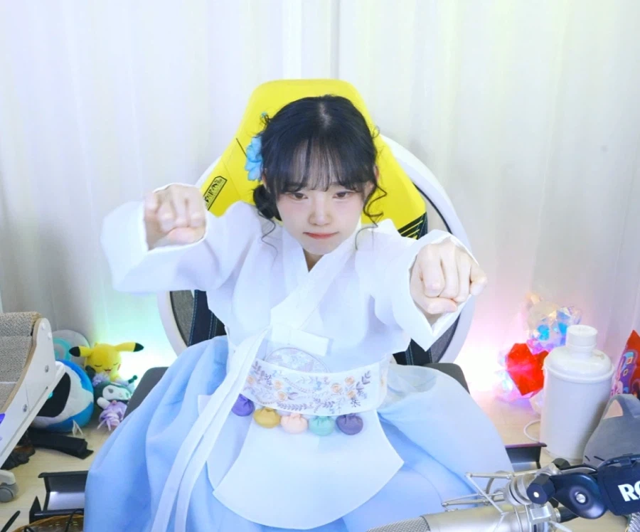 새봄TV] 새해복냥이~!!❤️동계올림픽 여자 컬링 같이보기+드래곤퀘스트7_3.webp