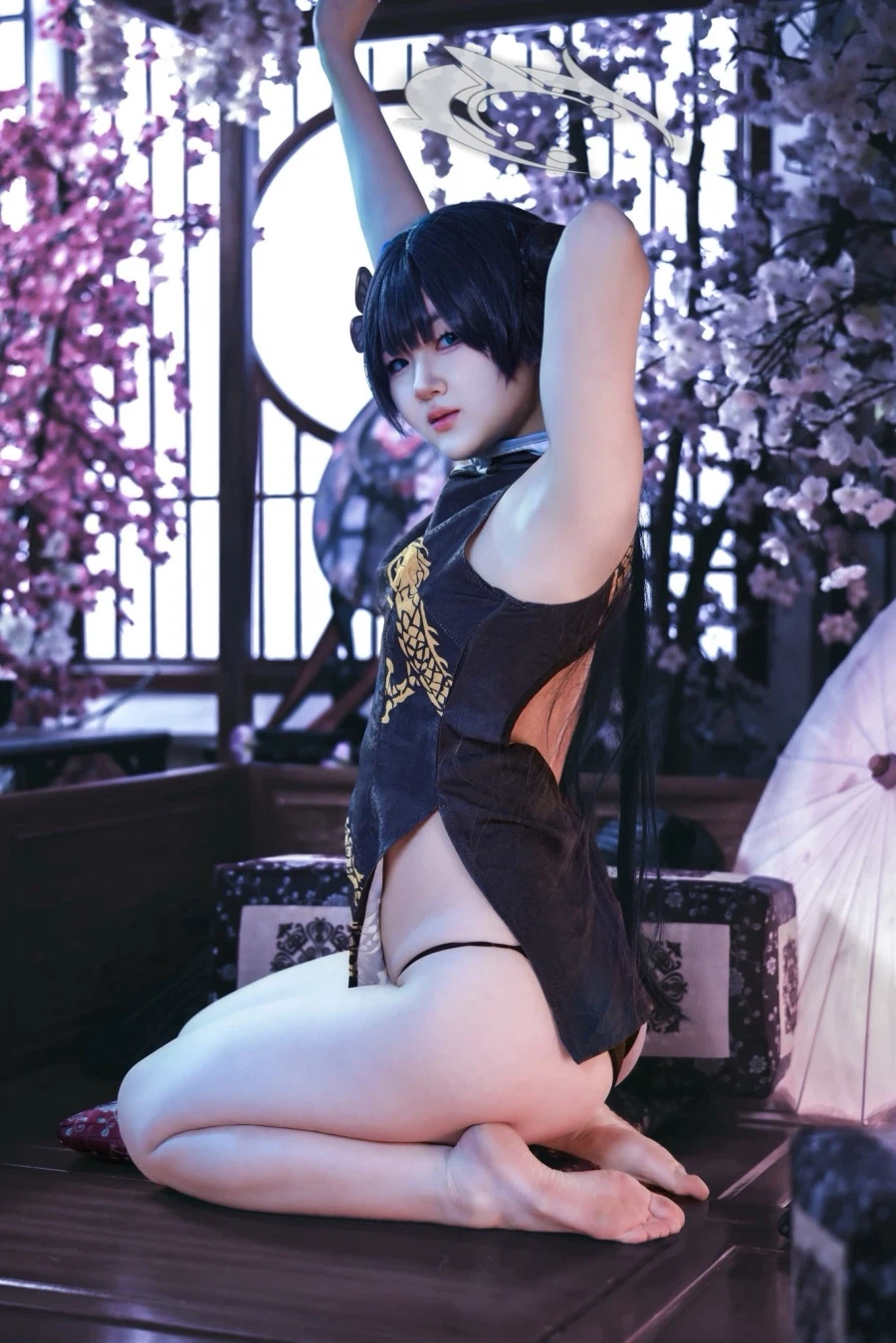 [약후,블루아카] 겨드랑이 엉덩이 허벅지 발바닥 보여주는 키사키 코스프레_1.webp