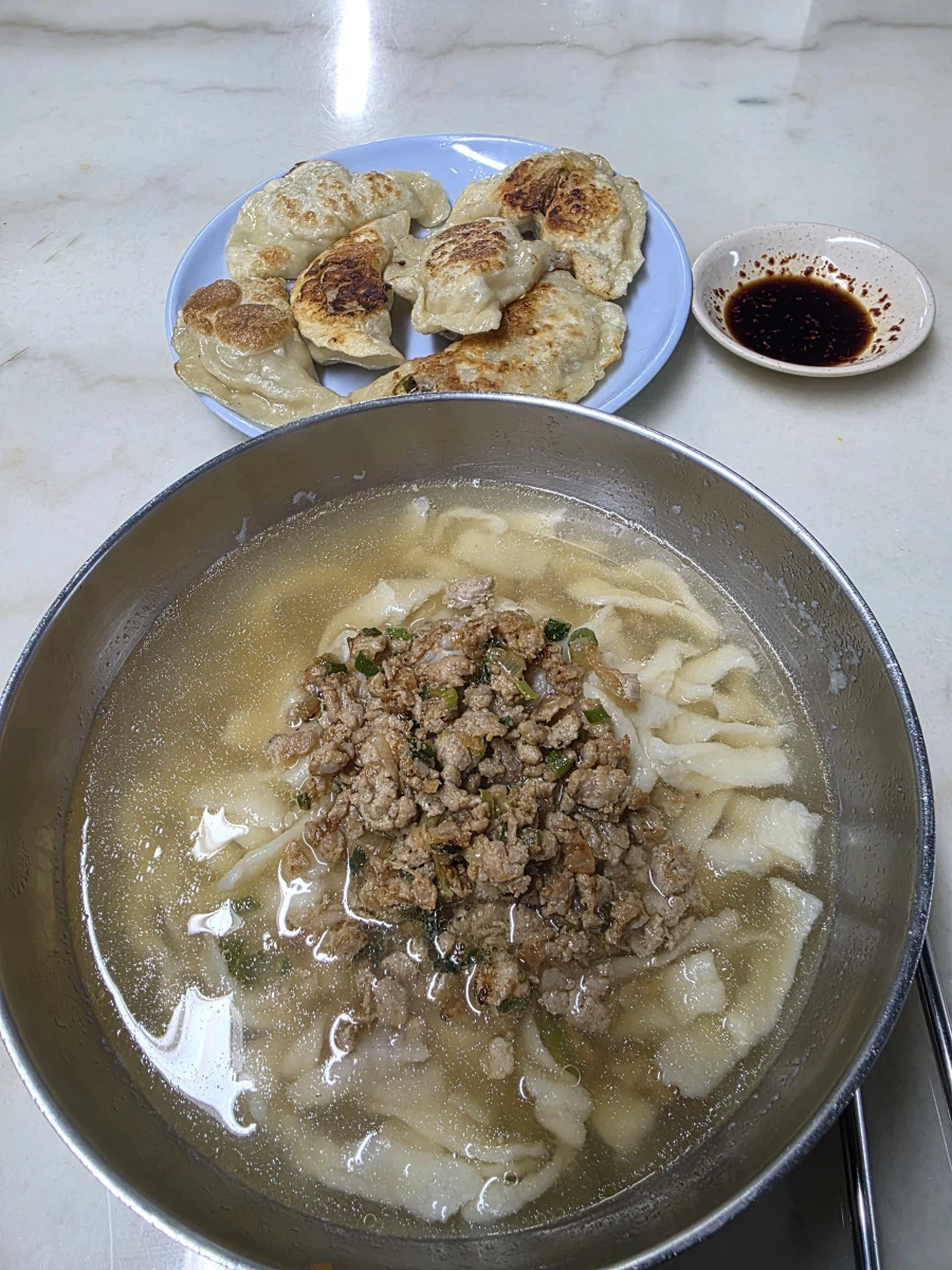 당직서며 해먹는 점심 손만두 손칼국수_6.webp