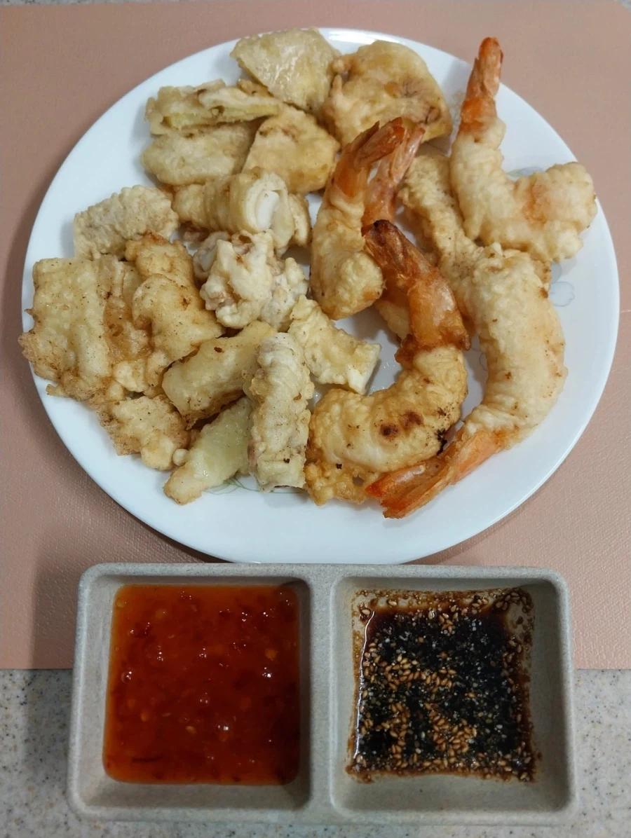 집밥-명절 모듬튀김 백반_1.webp