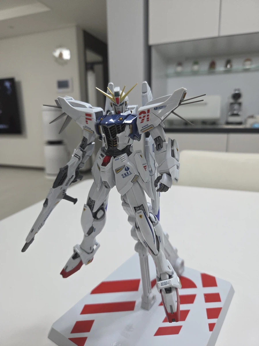 질량이 있는 잔상 가져왔습니다_1.webp