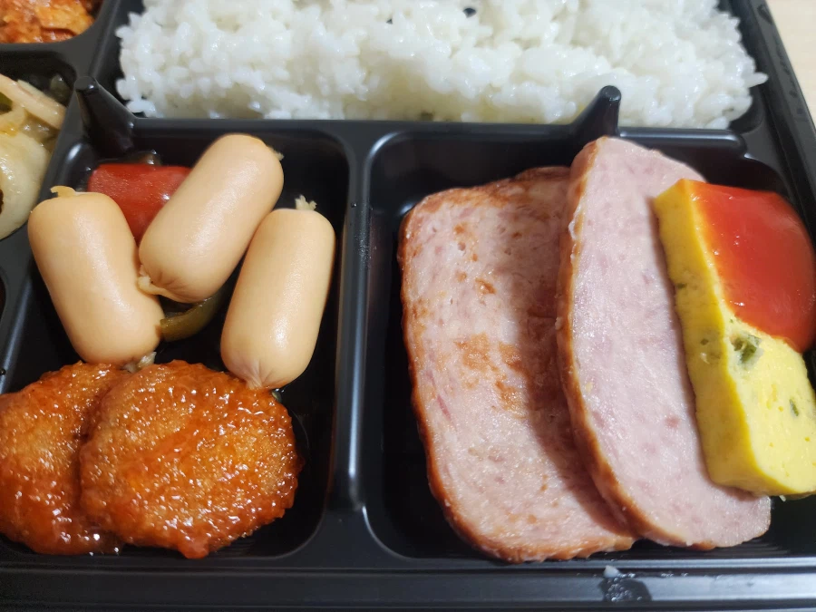 990원 도시락_9.webp