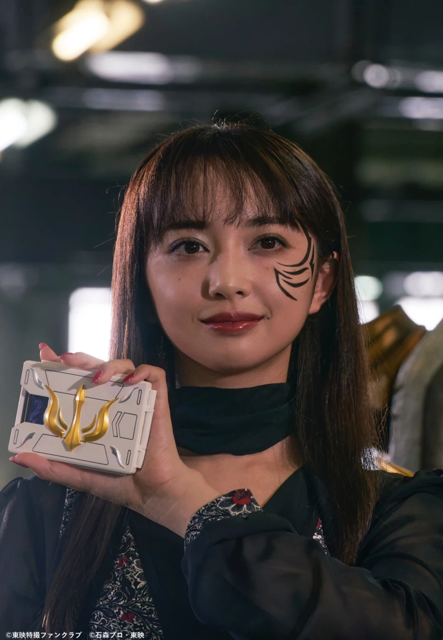 「스즈무라 켄이치・카미야 히로시의 가면라디레인저」 파탈 역 코미야 아리사 출연_3.webp