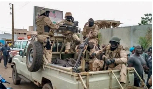 3세계 국가가 높은 확률로 군사 독재 테크 타는 이유_4.webp