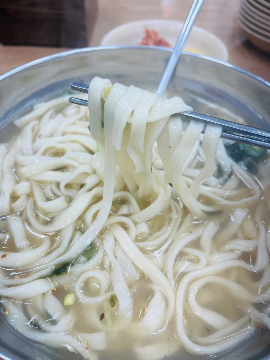 망원시장 4500원 칼국수_4.webp