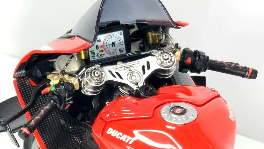 [TAMIYA] 1/12 DUCATI SUPER LEGGERA V4R_15.webp