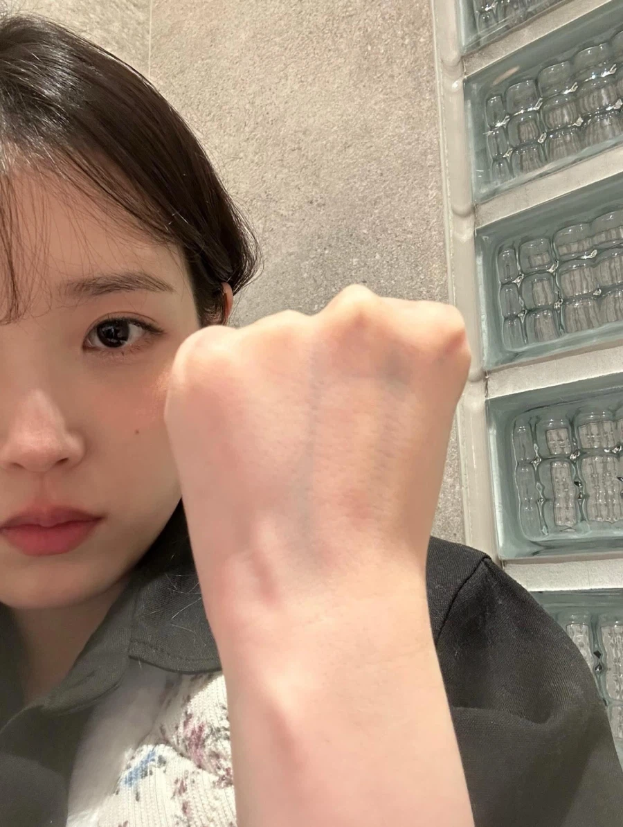 2026.02.24 아이유 인스타그램_4.webp